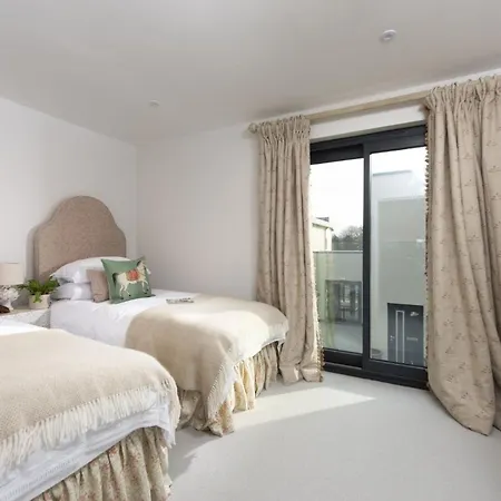 Harlyn Folly, 6, Harlyn Holiday home *