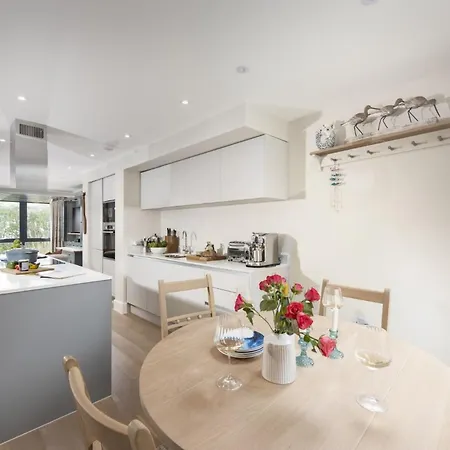 Harlyn Folly, 6, Harlyn Holiday home *