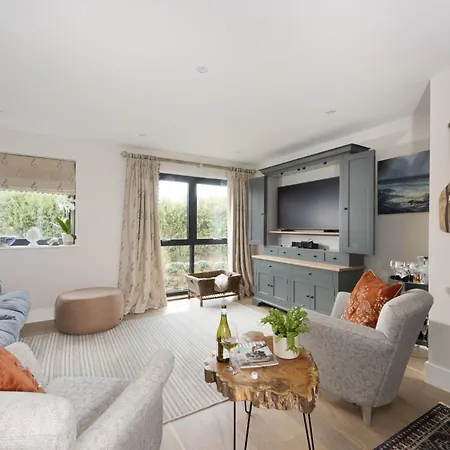 Harlyn Folly, 6, Harlyn Holiday home